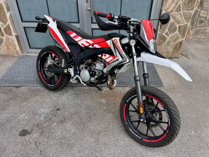 DERBI SENDA X TREME 50 2 T RADICAL IZPUH