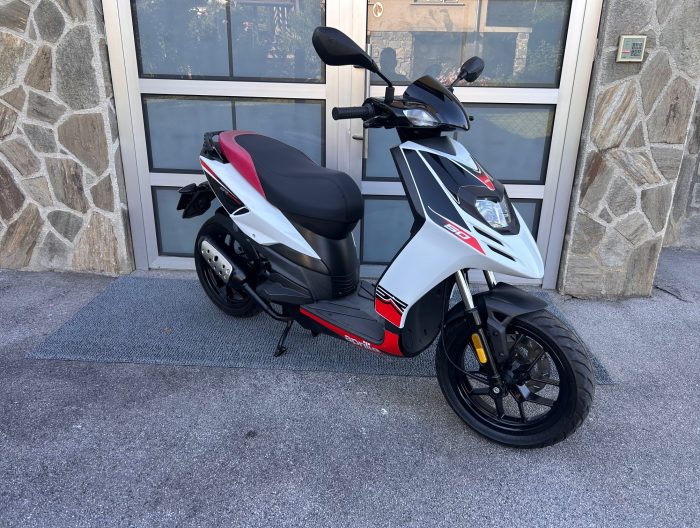 Aprillia SR MOTARD 2takt